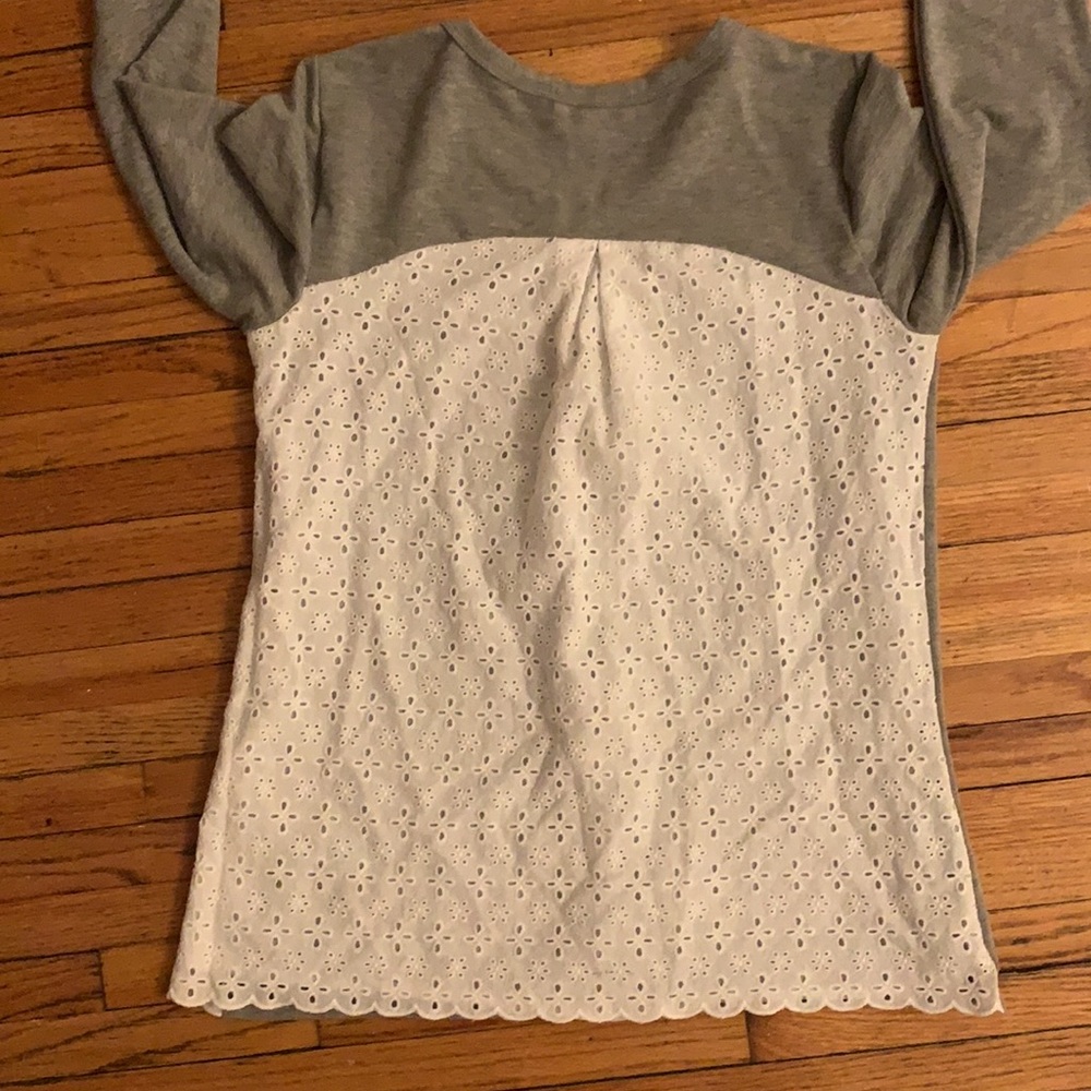Like new sweater